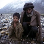 Haramoš, Dědeček z vnukem  |  Karakorum-Pakistan-Haramosh Grandfather and his grandson (1970)